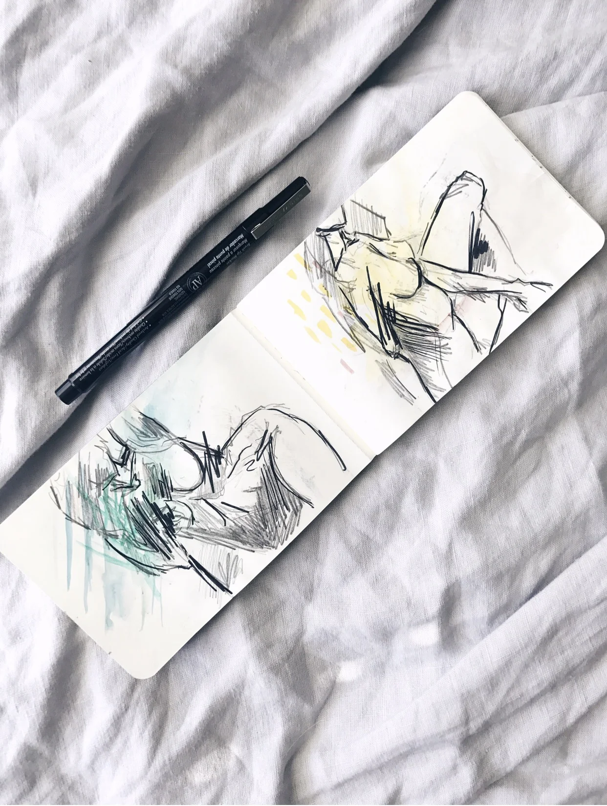 srueterart-artist-sketchbook.jpg