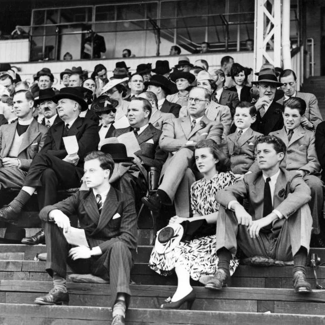 That’s Kick Kennedy in the front row, right next to her brother, the future JFK.
