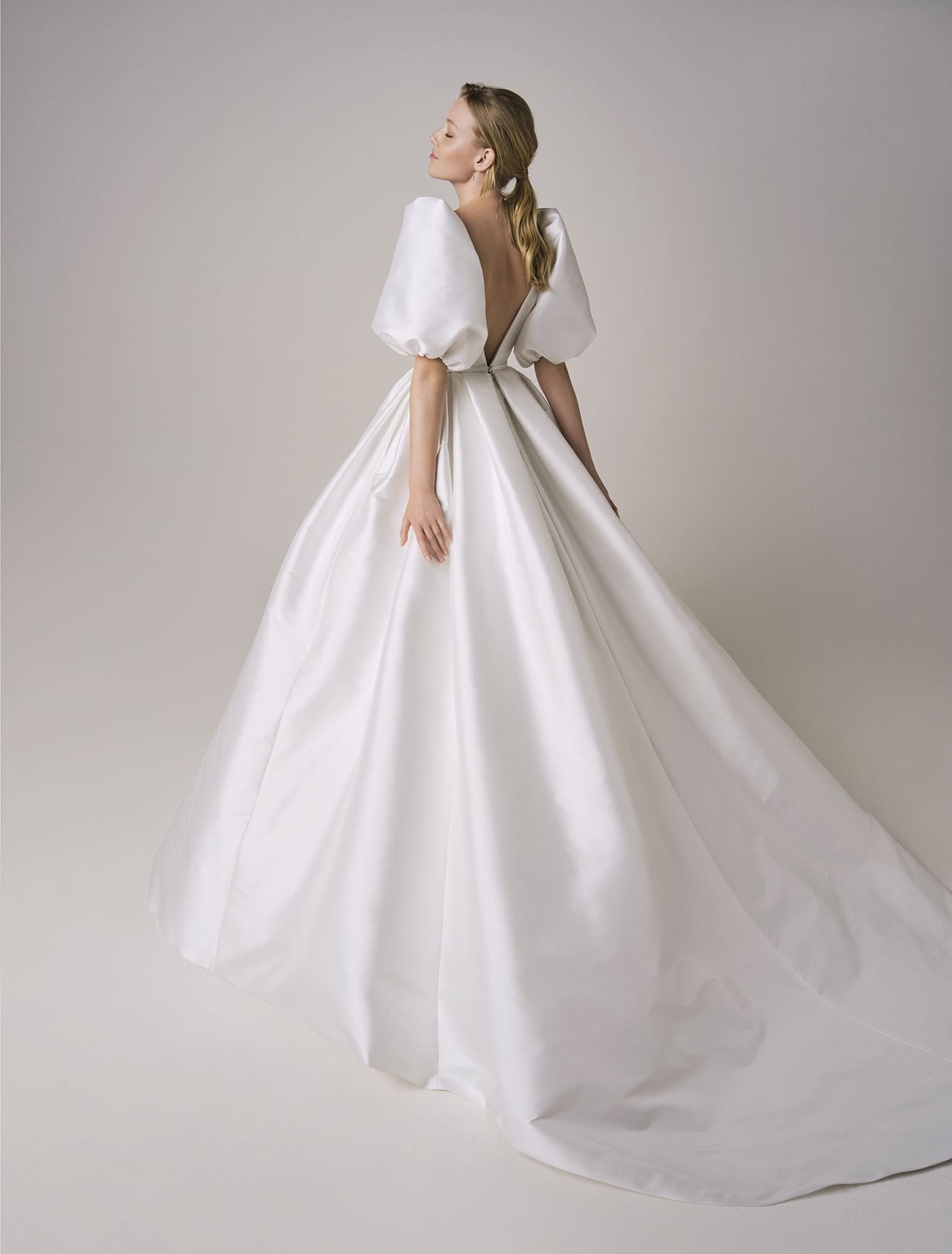 Jesus-Peiro-Wedding-Dress-246-3 (1).jpg