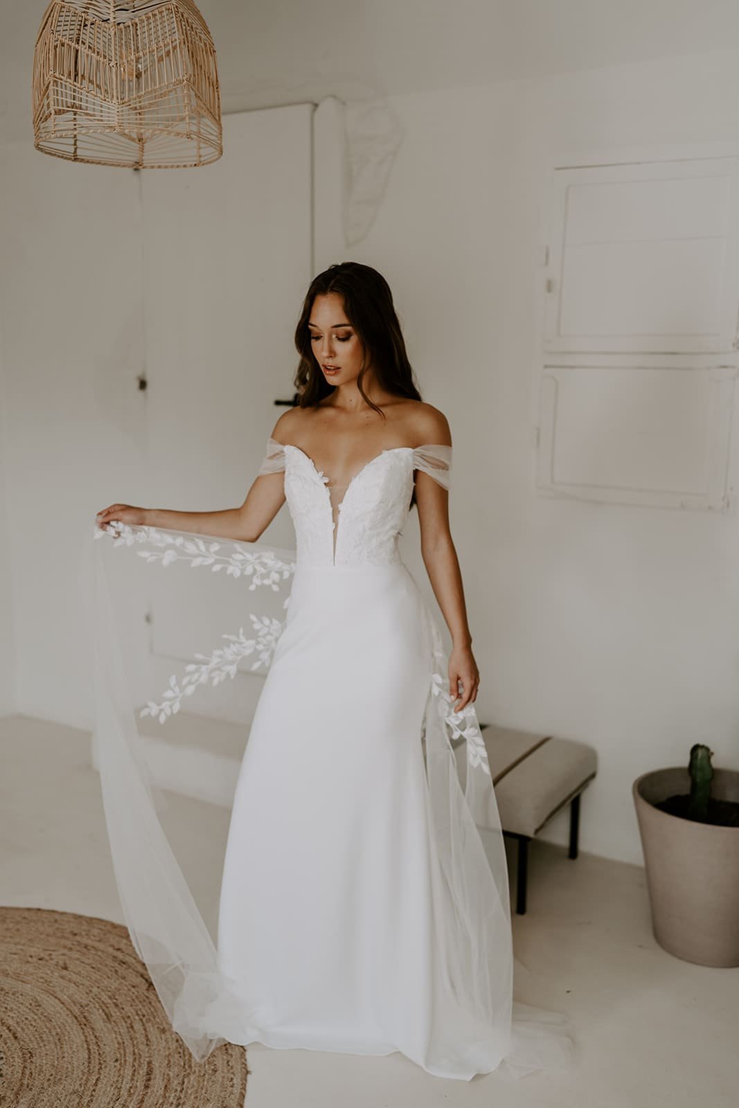 Love Story Bride Wedding Dress | Alba