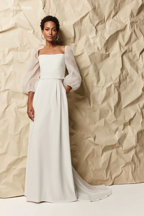 back of lace wedding dress Milan