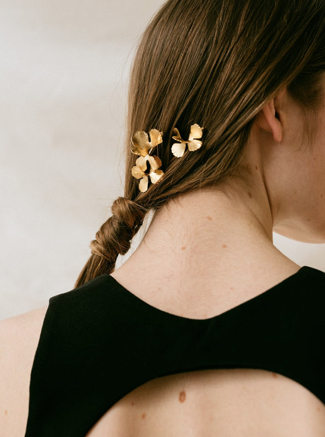 Moss Hairpins Maison Sabben Gold.png