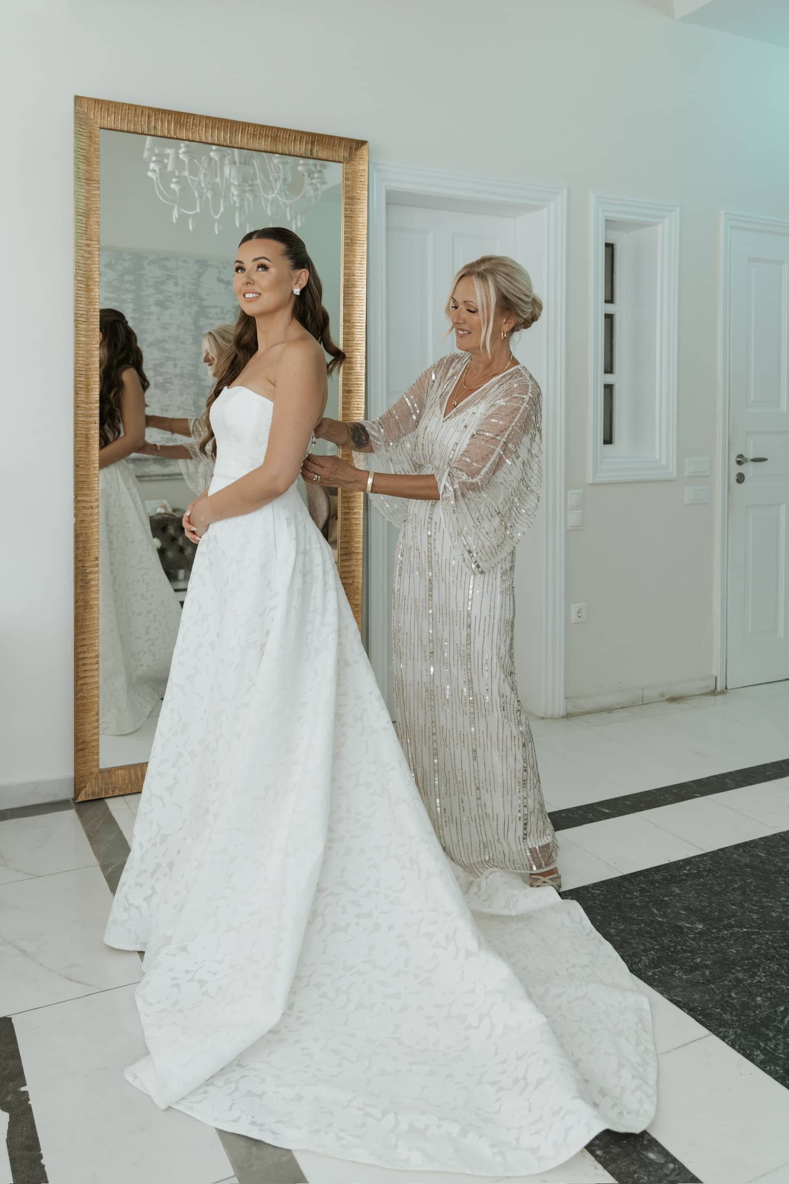 Jesus_Peiro_2433_Real_Bride_Santorini_Wedding.jpeg
