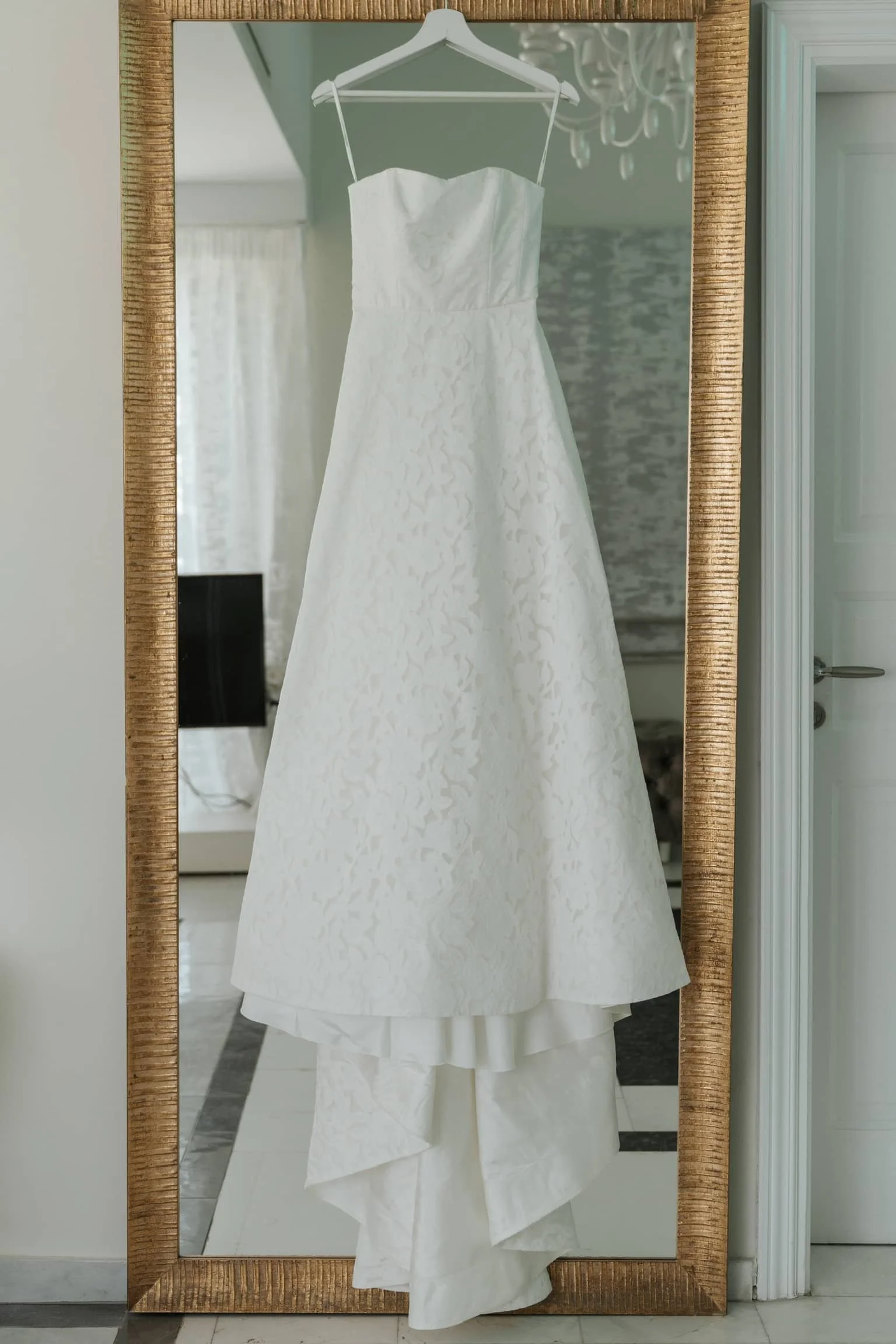Jesus_Peiro_2433_Strapless_Gown_Real_Bride.jpeg