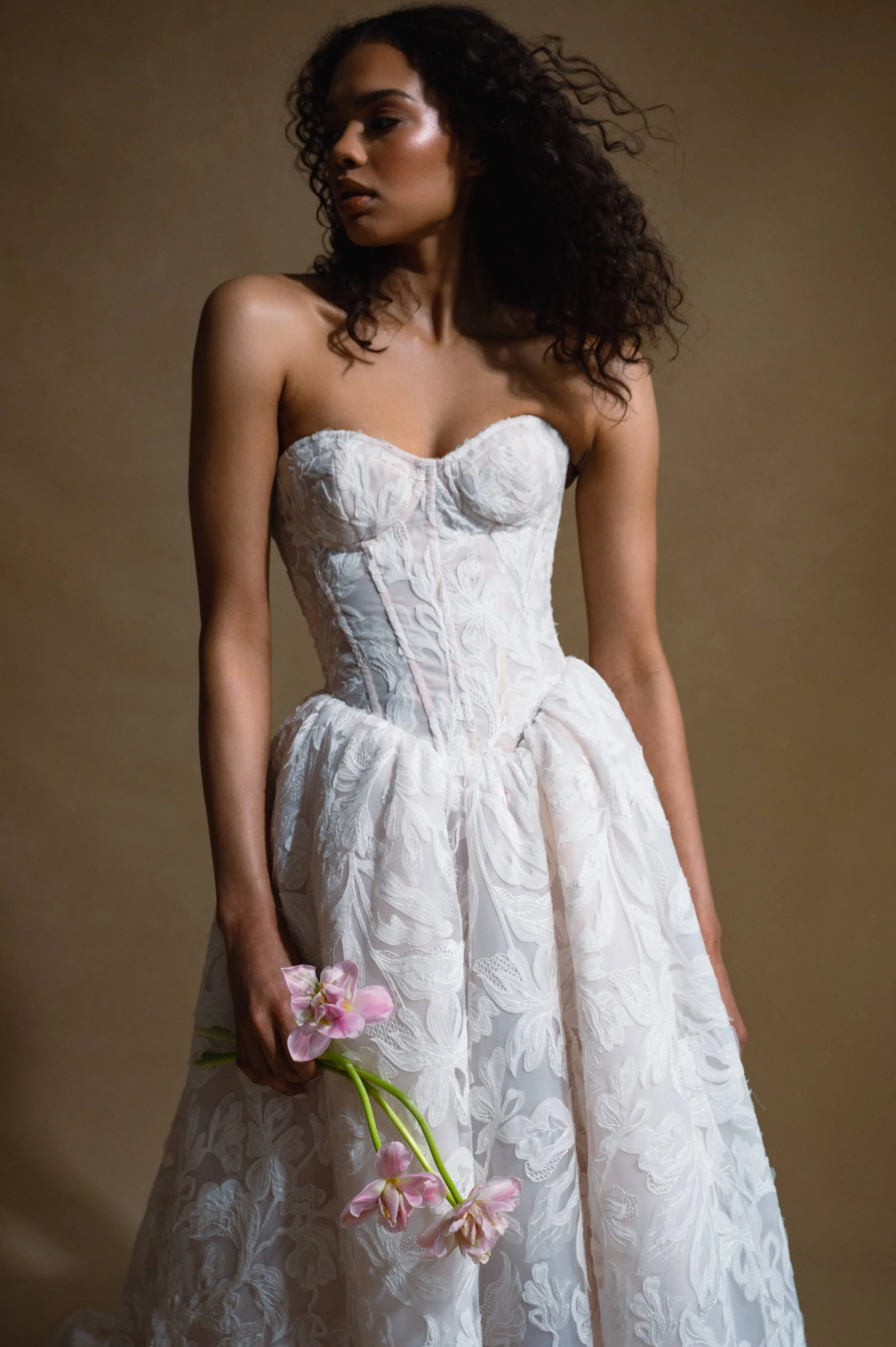 Jenny_Yoo_Amelie_Drop_Waist_Bridal_Dress2.jpg