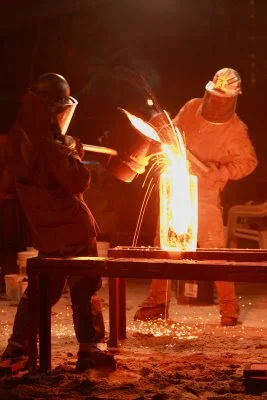 Heating up the furnace. It will get to about 3000 degrees.