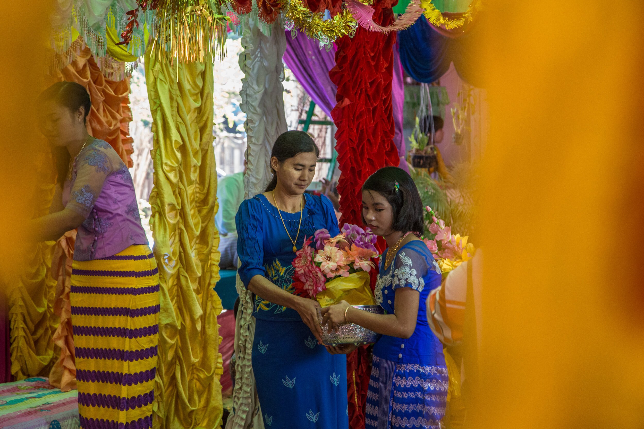 FACES+OF+MYANMAR9.jpg