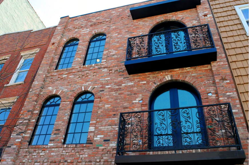 252 Grand St. Brooklyn, building design.