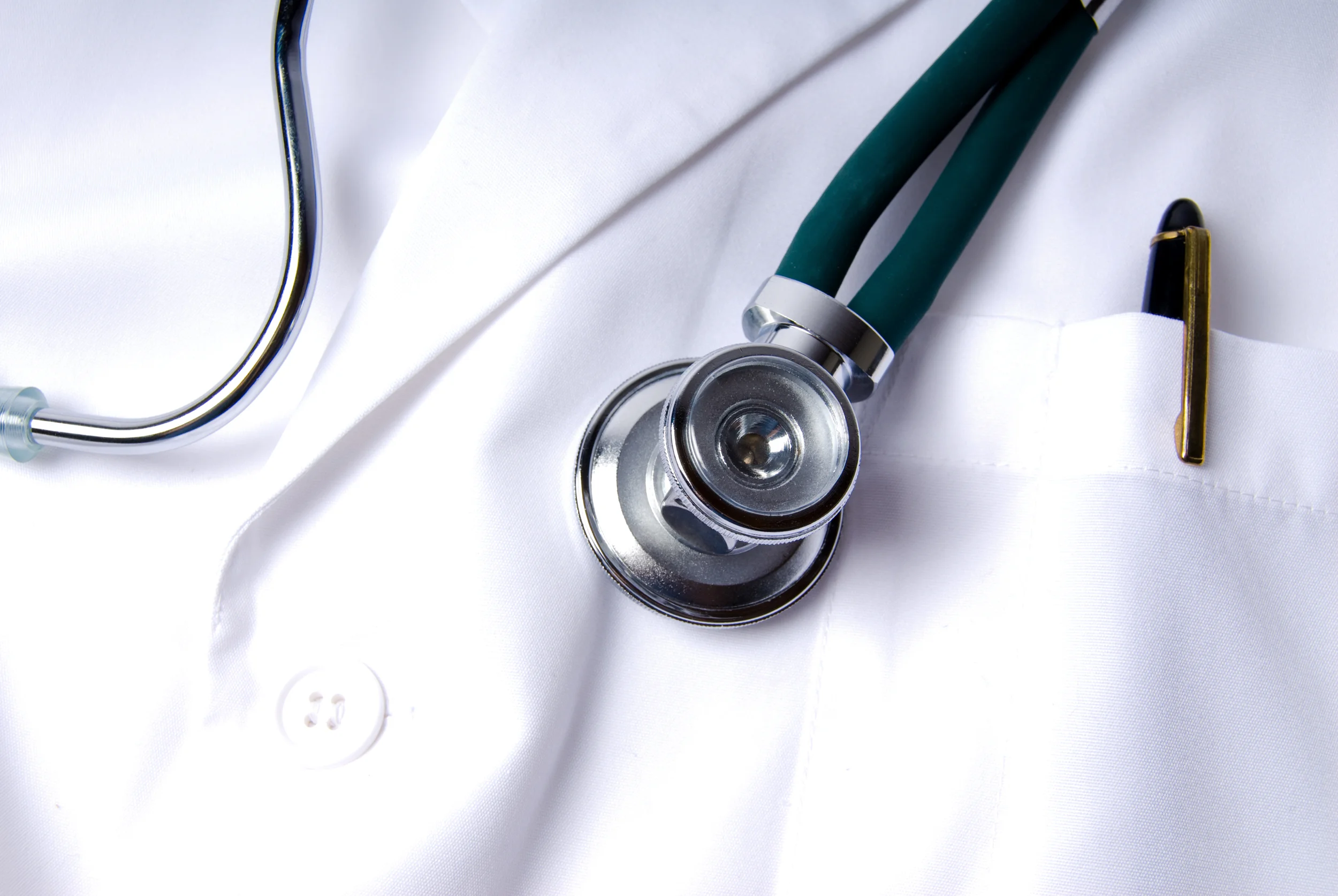 photodune-300388-doctor-l.jpg