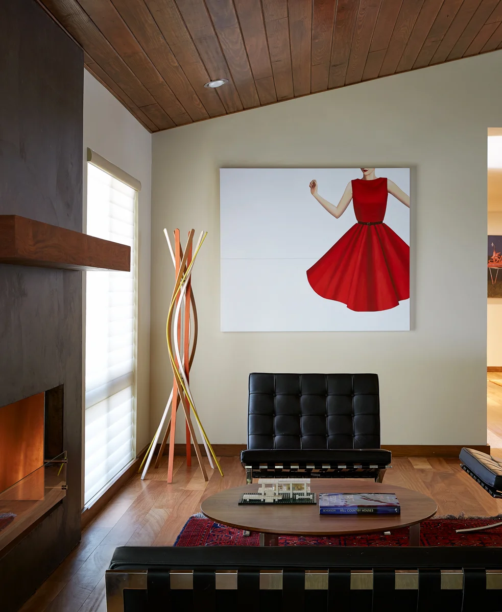 HOUSE 616-TUXEDO-DB-LADY IN RED.jpg