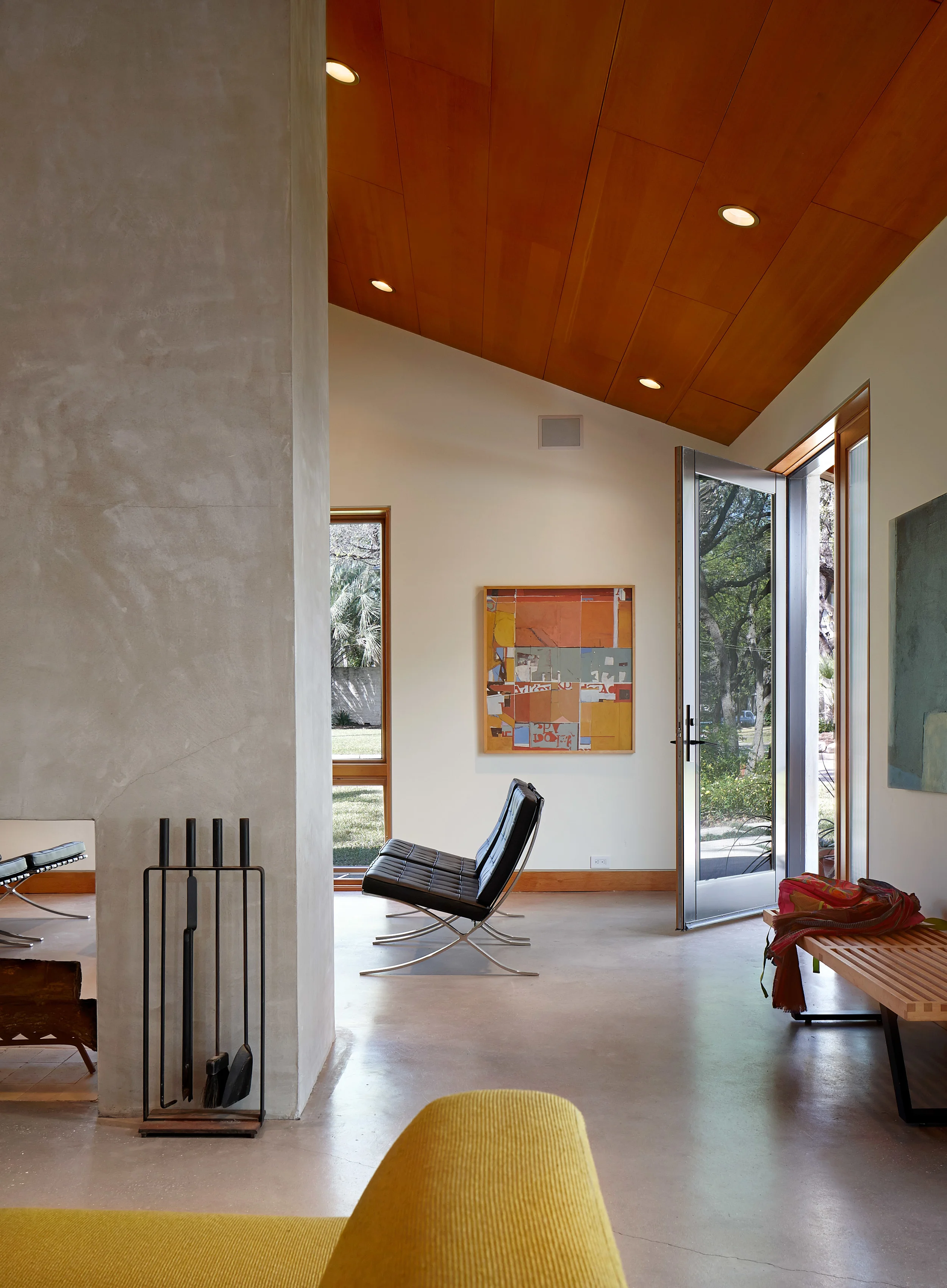 HOUSE 334-DB-ENTRY.jpg