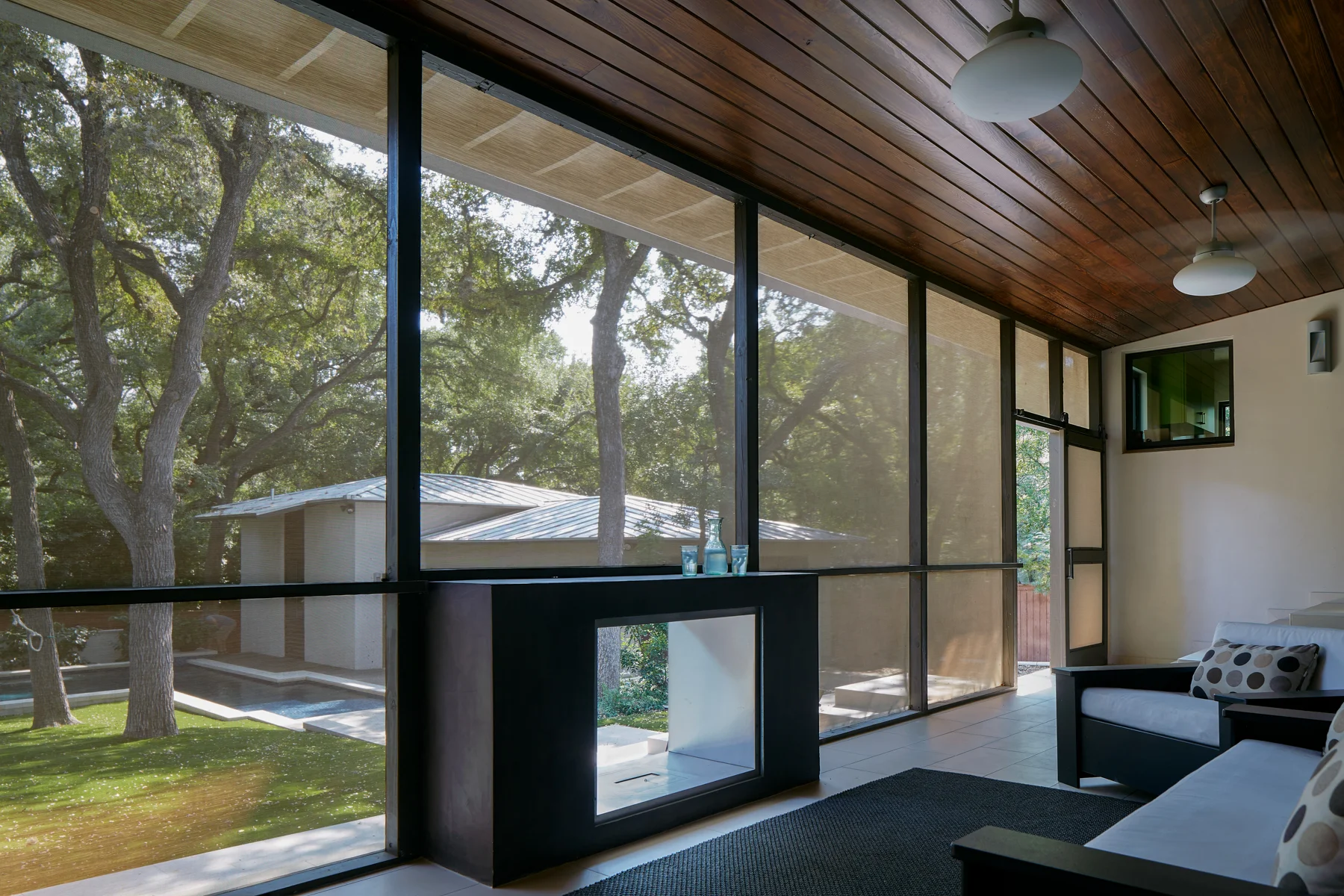 HOUSE 616-TUXEDO-DB-SCREENED PORCH.jpg