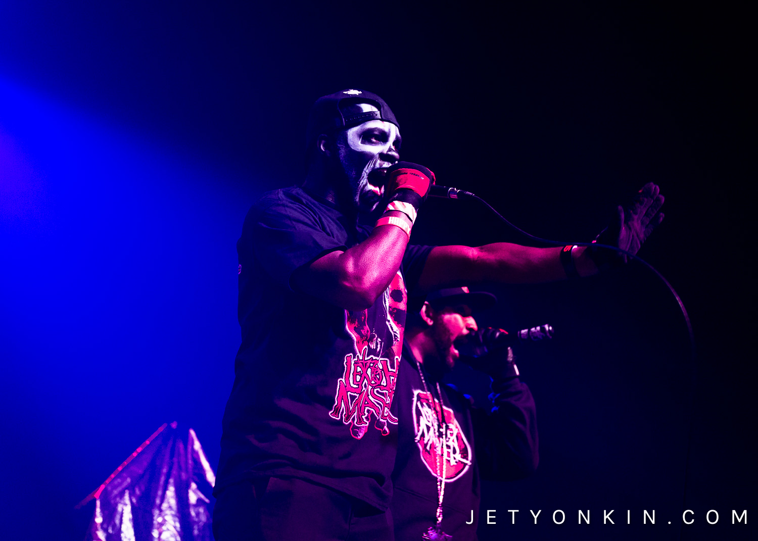 CasketFactoryTour-11.jpg