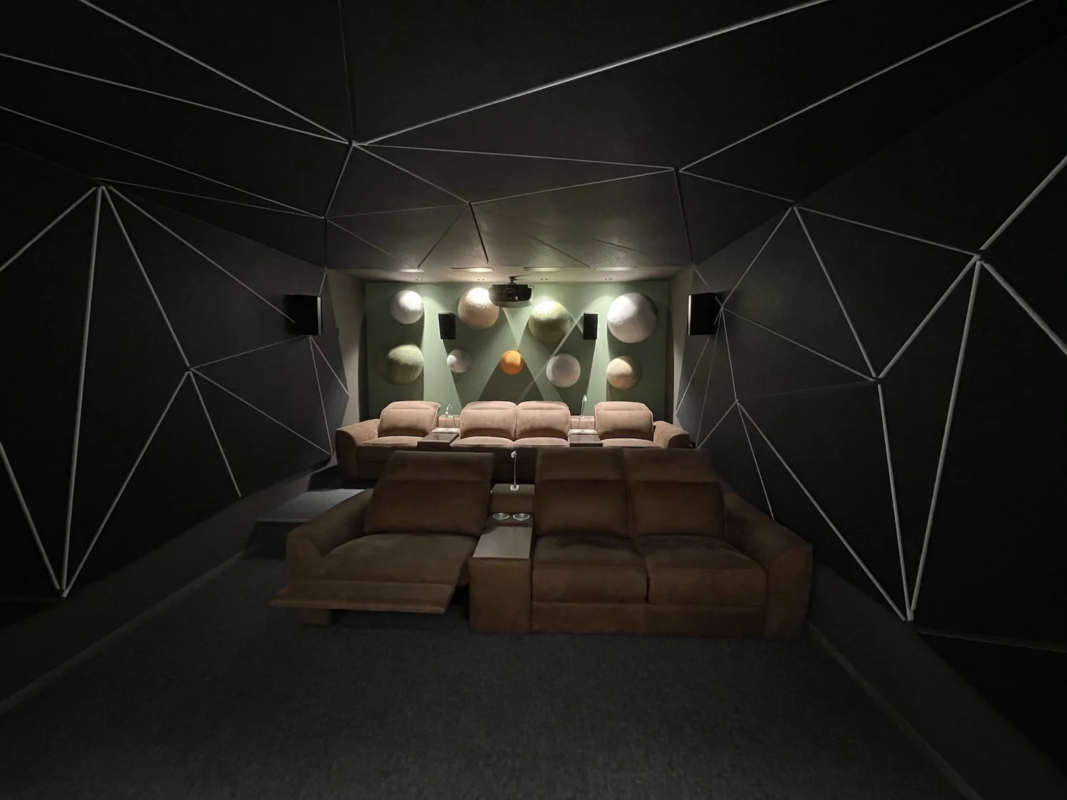 TOP AKUSTIK IM NEUEN HOME CINEMA