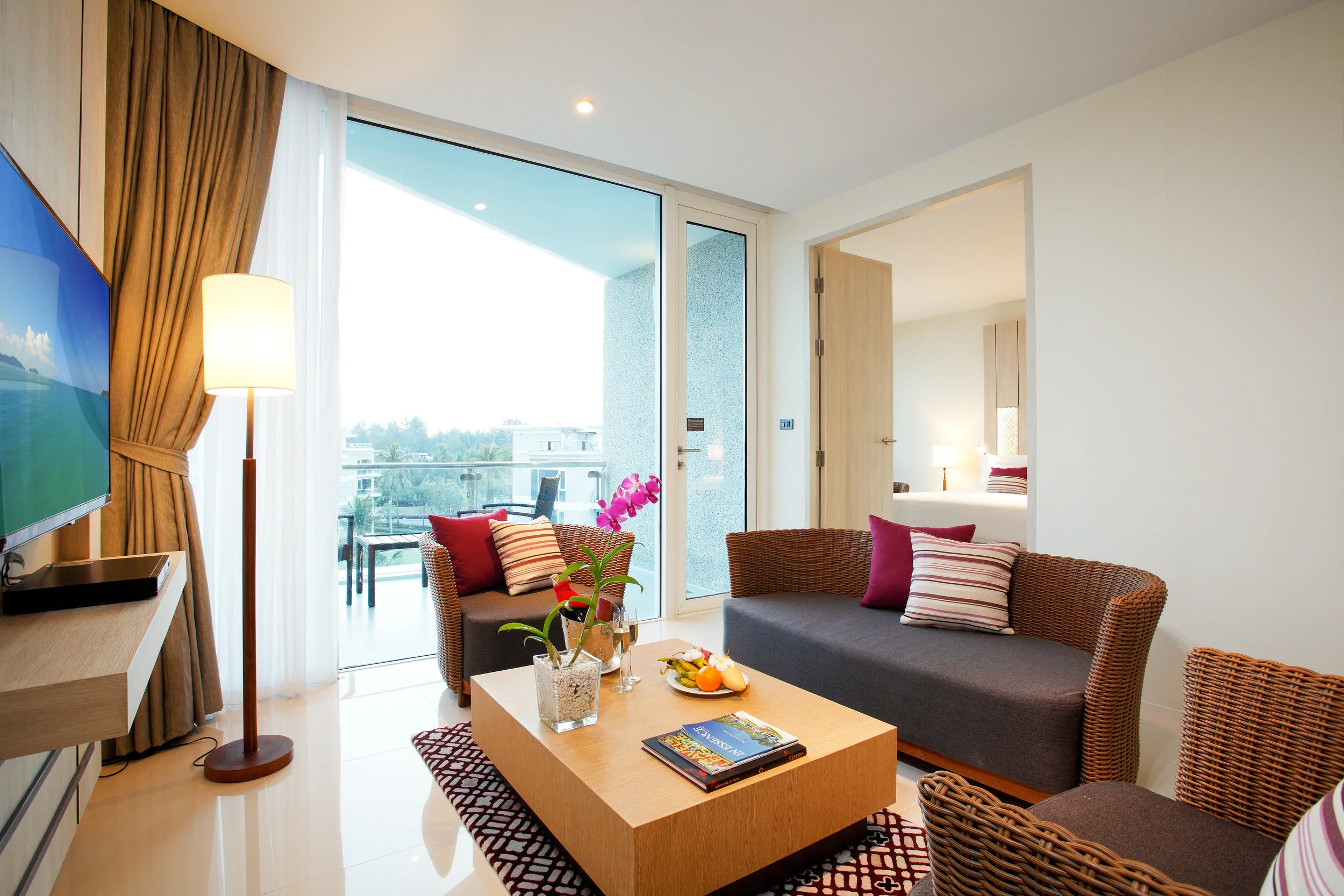 Deluxe Pool Villa 03.jpg