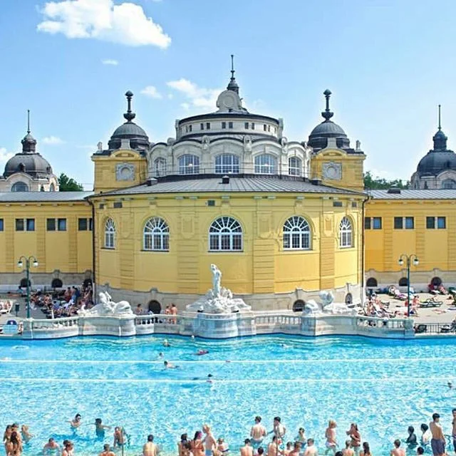Vitamin D and thermal baths. What the doctored ordered. #budapest #hungary🇭🇺