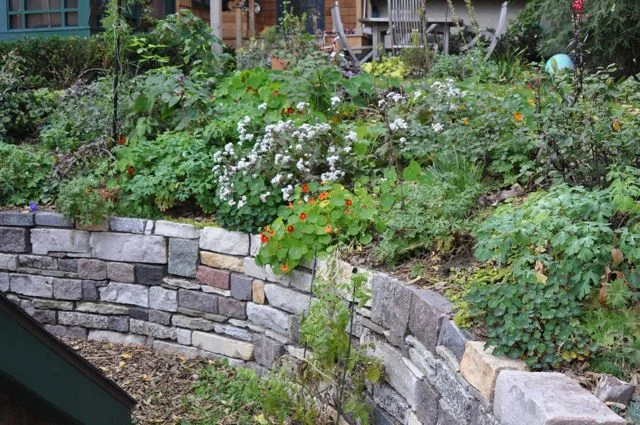 retaining_wall_installation_minneapolis.jpg