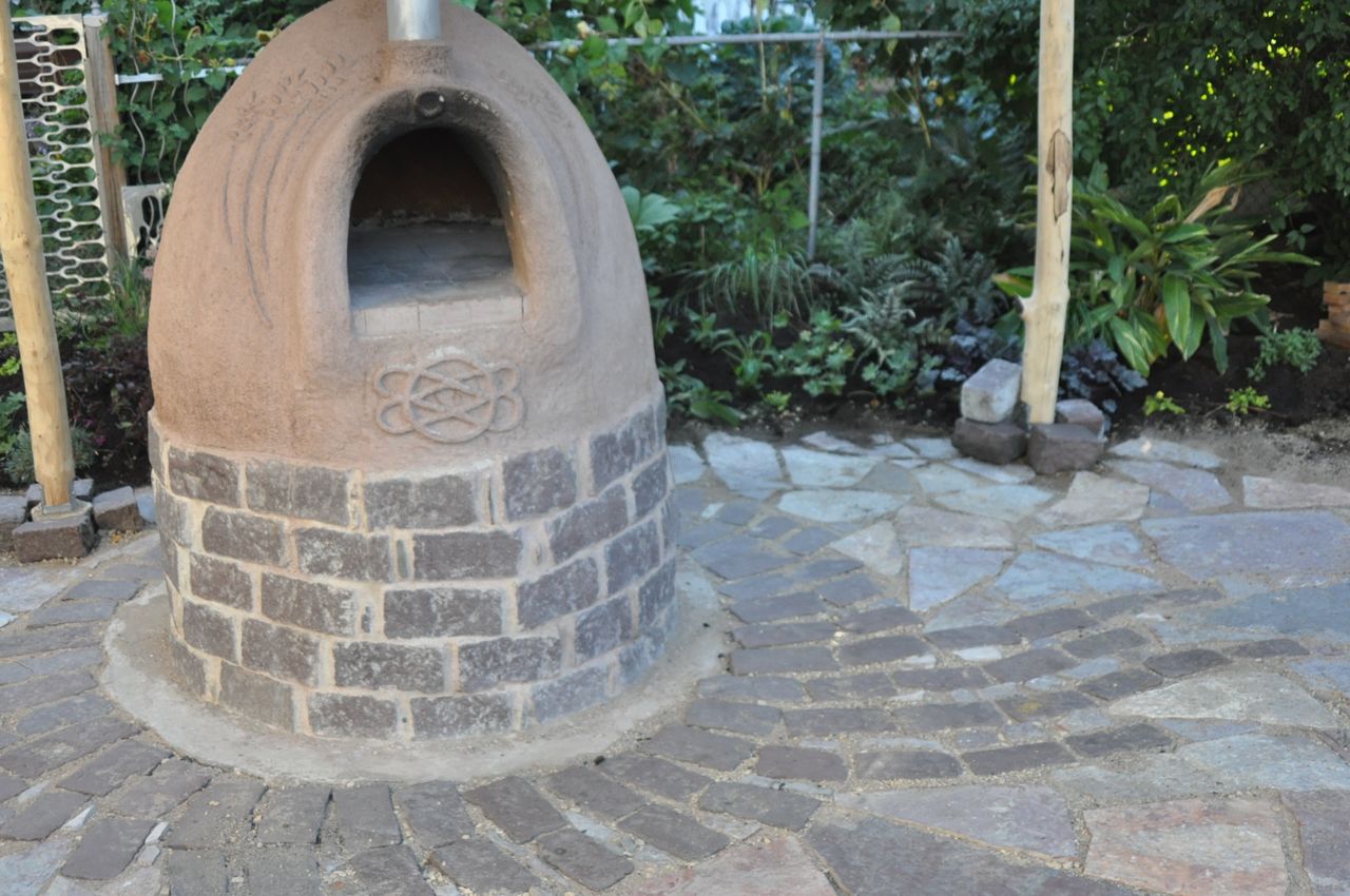 pizza_oven_stone_patio_installers.jpg