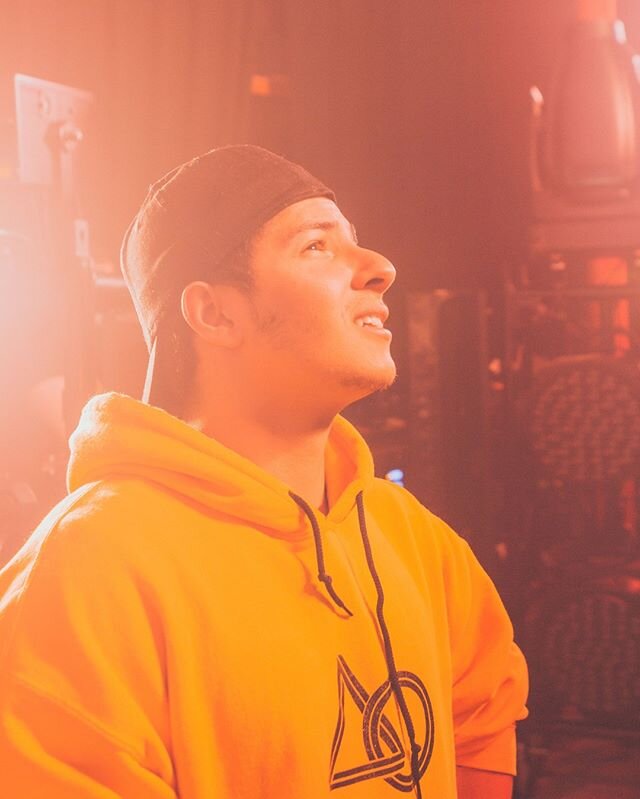 Meet the L7 Team: Mr. I-Can-Do-It-All @caseysandino is the man to get the job done. With a wide ranging background in lighting, tech, tour management and project management, Casey is our all encompassing secret weapon. When he's not doing what he doe