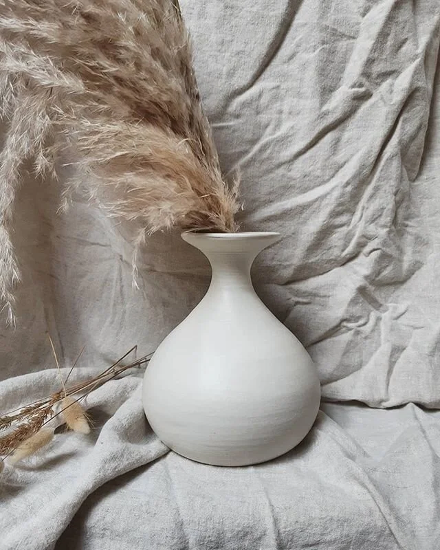 botanicals  pottery  linens 
#yeg #yyc #pottery #botanicals #doingneutralright  #howwedwell  #vintage #antiques #boheme #willowandwheatdesign #westlock #athabasca #stalbert #edmonton #barrhead #localbusiness #homedecor #simplehomestyle #farmhousedeco