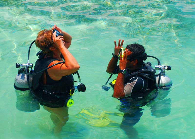 Scuba Diving instruction Belize