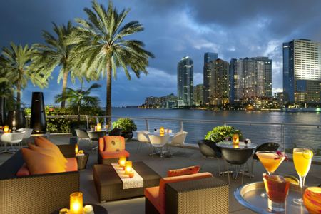 miami-cocktail-hour-at-cafe-sambal-sm.jpg