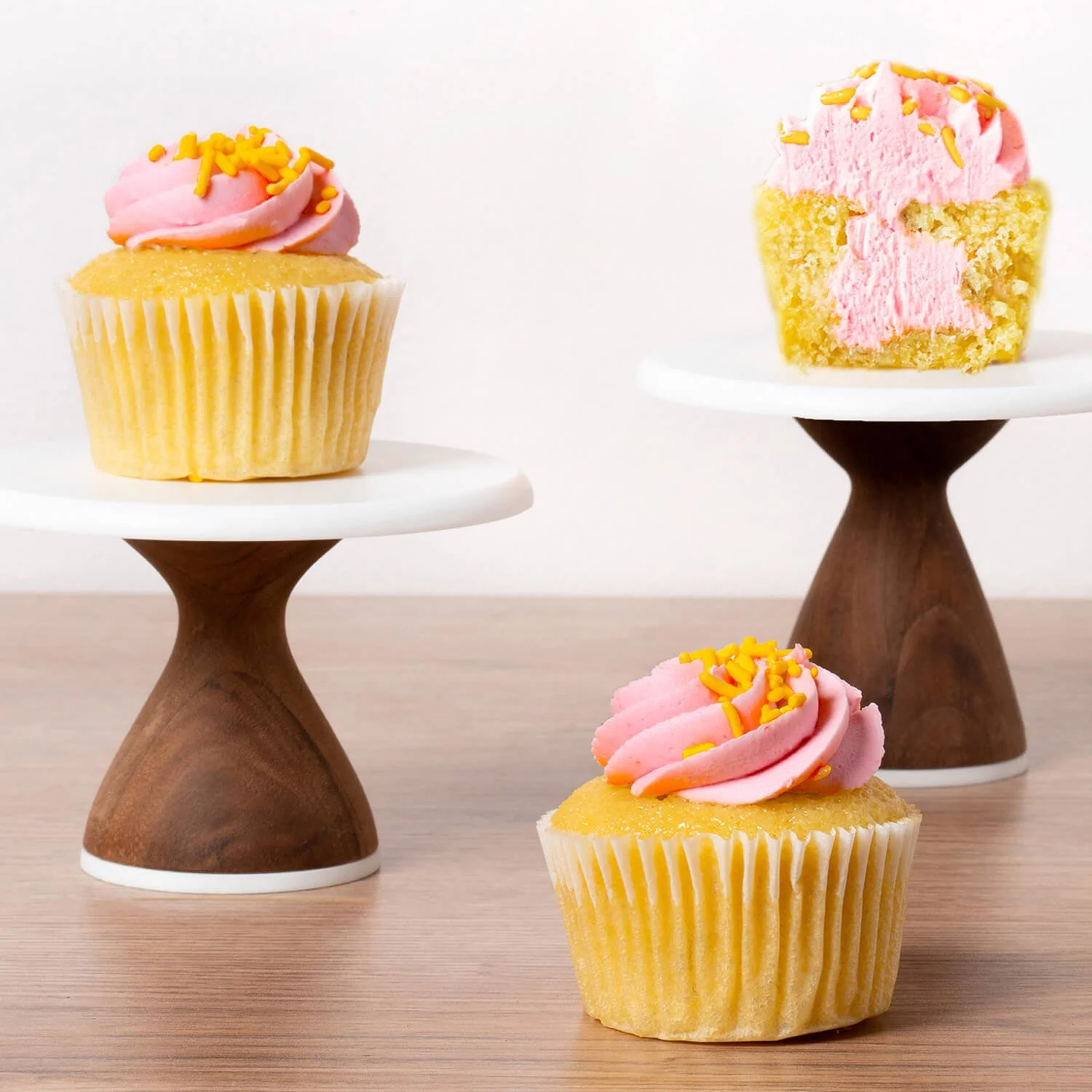 4_vegan-lemon-raspberry-cupcakes_stylized.jpg