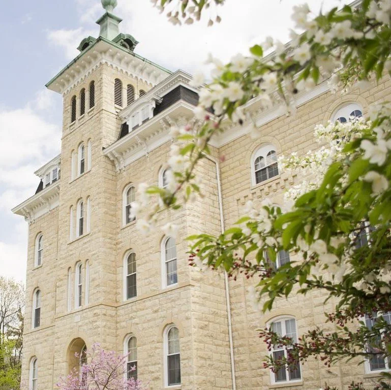 Meg will be speaking to a class this afternoon at North Central College in Naperville about labor, birth and postpartum plus the benefits of doula care. 📚 
.
This is Meg&rsquo;s home town and Kelsey&rsquo;s alma mater. She graduated with her Bachelo