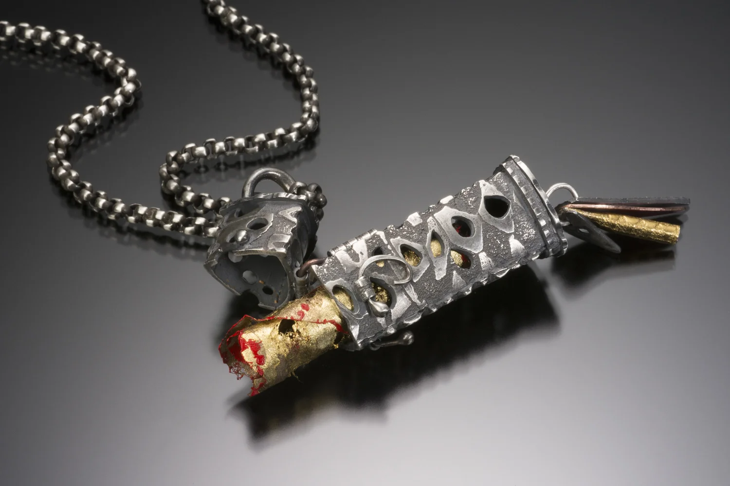 Triangle pendant side for ss.jpg
