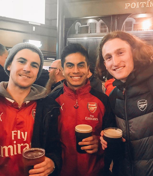One for the books with the lads ⚽️🔴 "#sharksinlondon" - Kevin's mom 😂