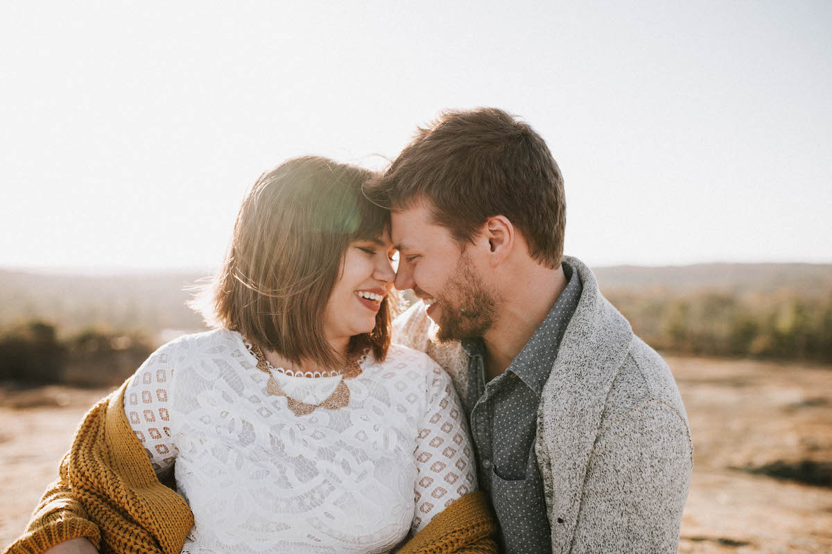 engagement photoshoot ideas for couples in Georgia