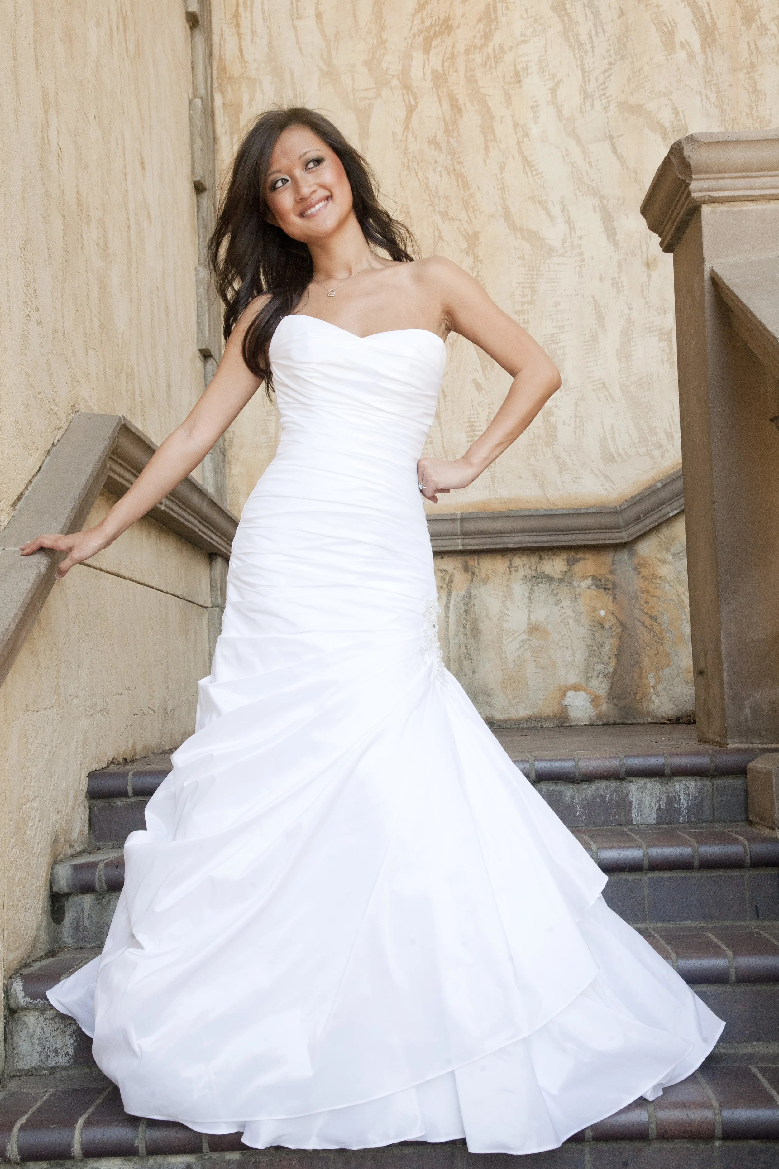 ATGI_Bridals_Kym_130725_10.jpg