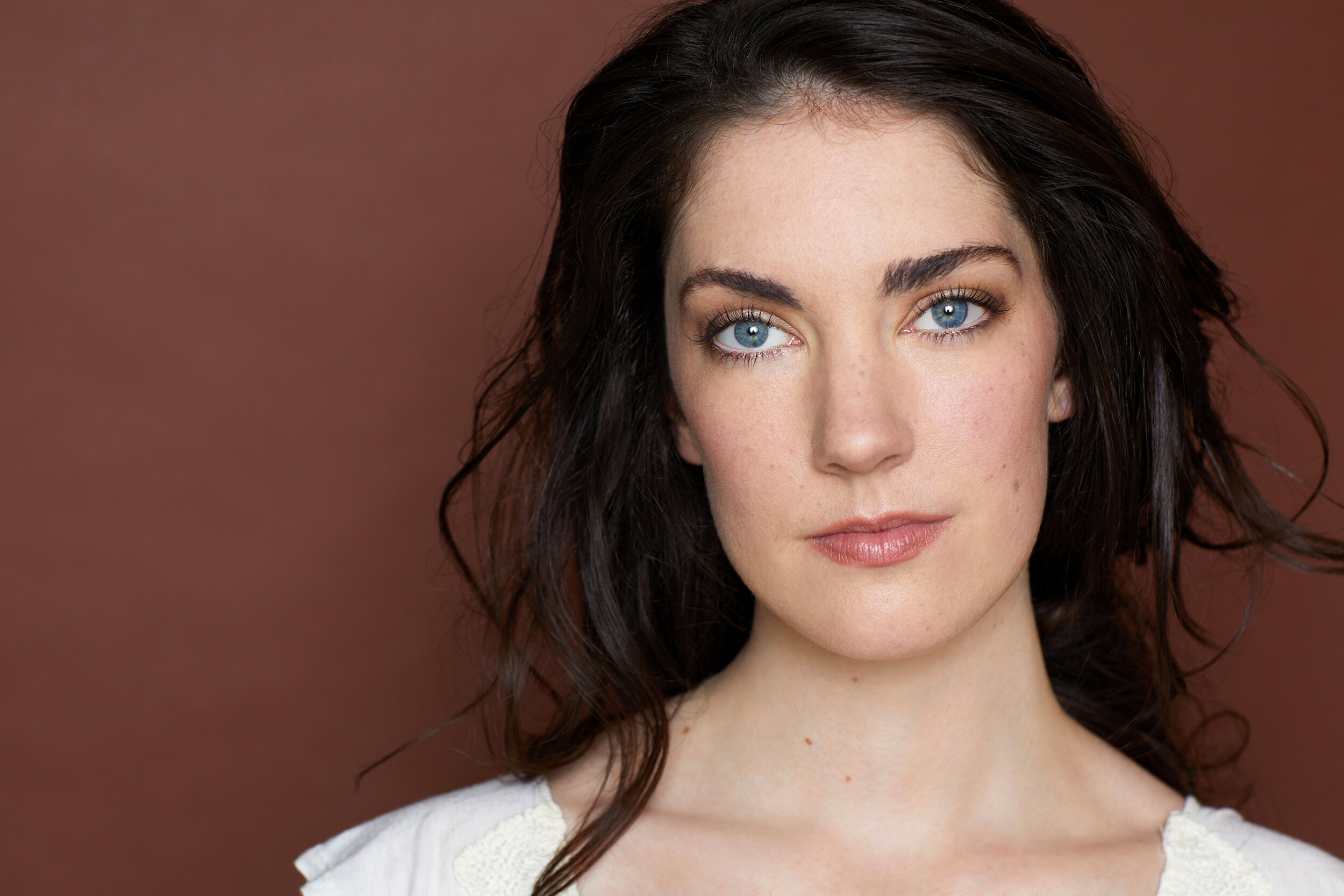 Clare Cooney Headshot 1.jpg