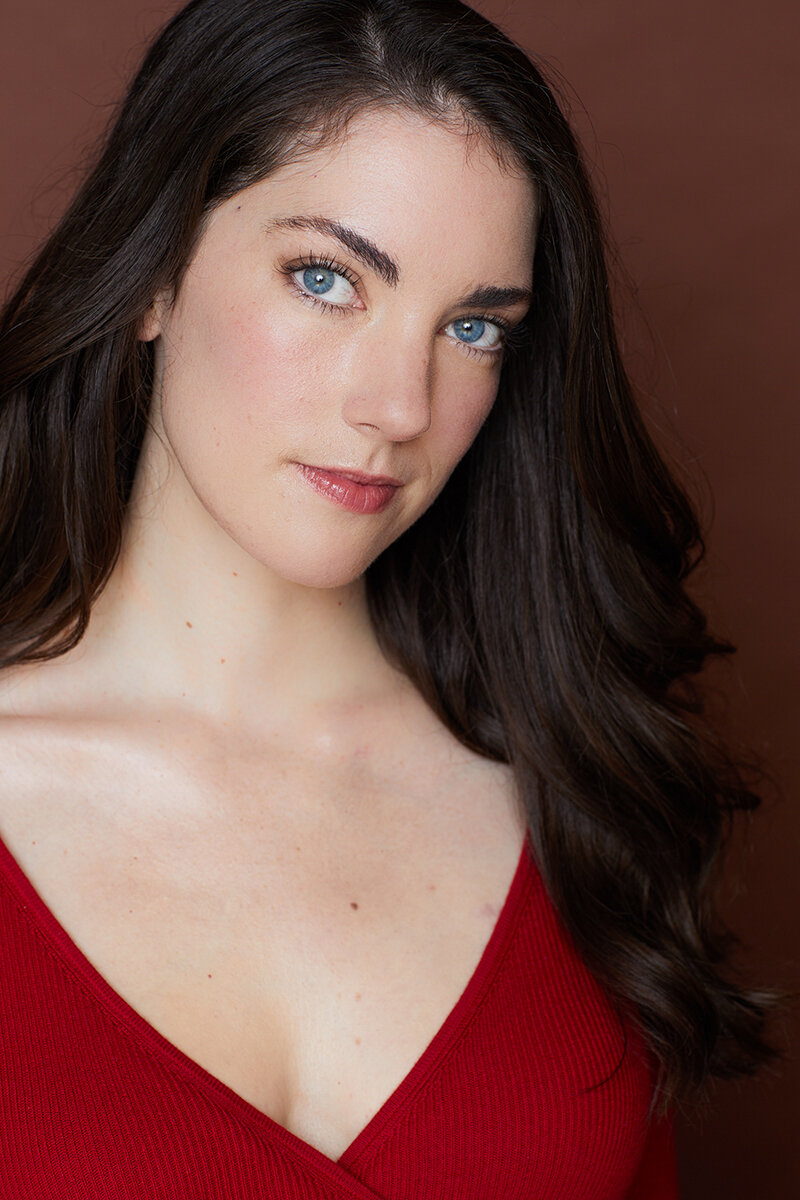 Clare Cooney Headshot 2 .jpg