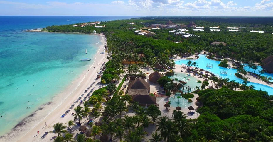 Grand Palladium Kantenah Day Pass