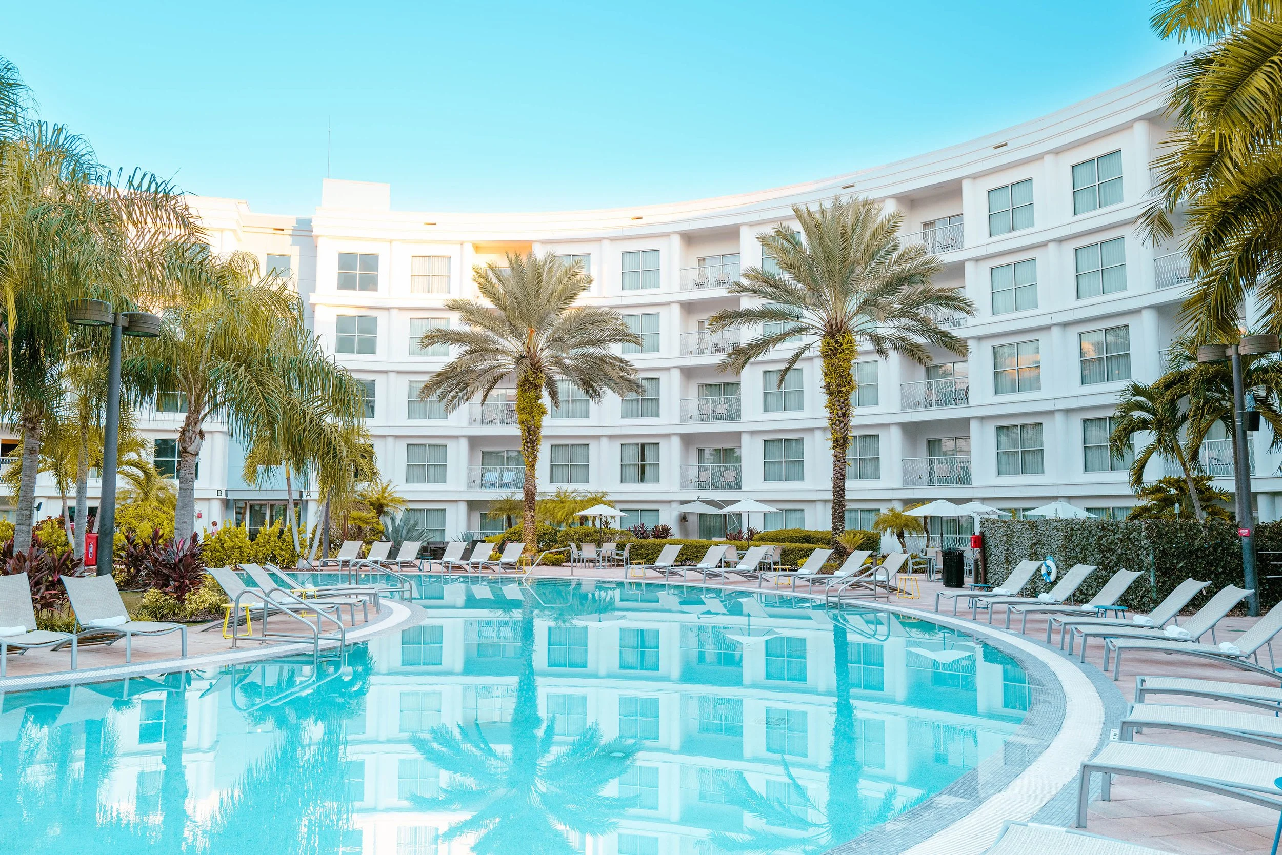 daypass-hotel-day-pass-reservation-to-pools-resorts-and-spas