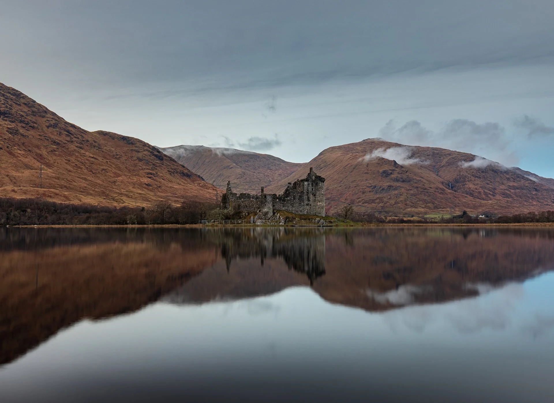kilchurn-castle-reflection-loch-awe-scottish-highlands-scotland.jpg