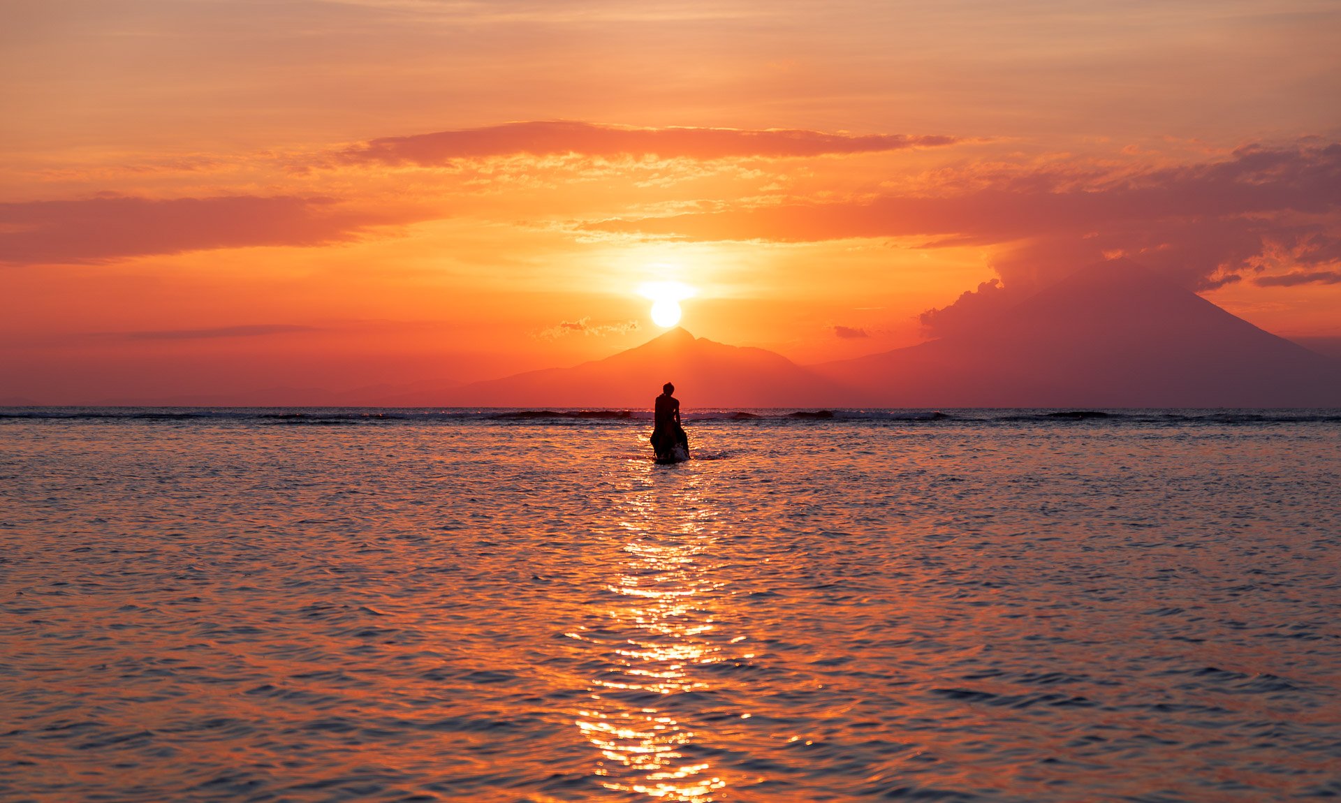 horse-rider-sunset-mount-agung-gili-trawangan-lombok-indonesia.jpg