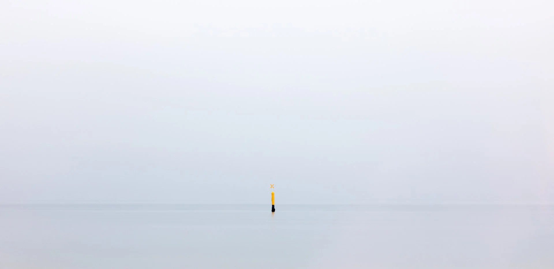 navigation-marker-port-phillip-bay-fog-victoria-australia.jpg