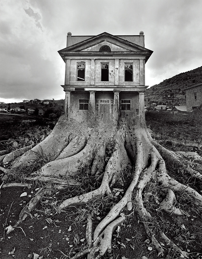 Photography by Jerry Uelsmann