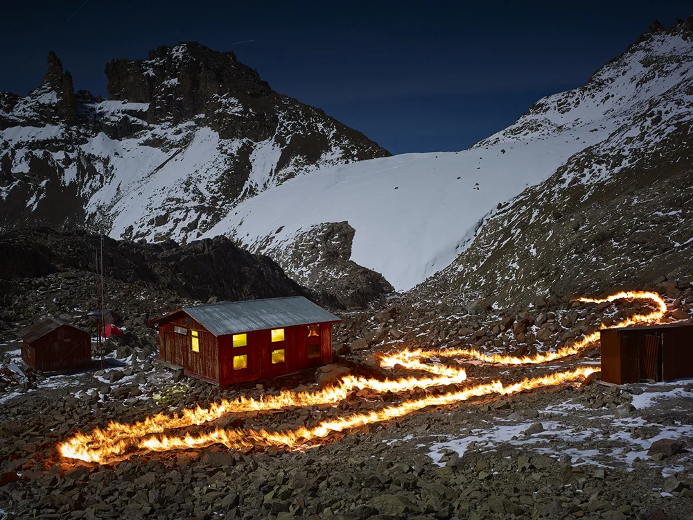 Photography by Simon Norfolk
