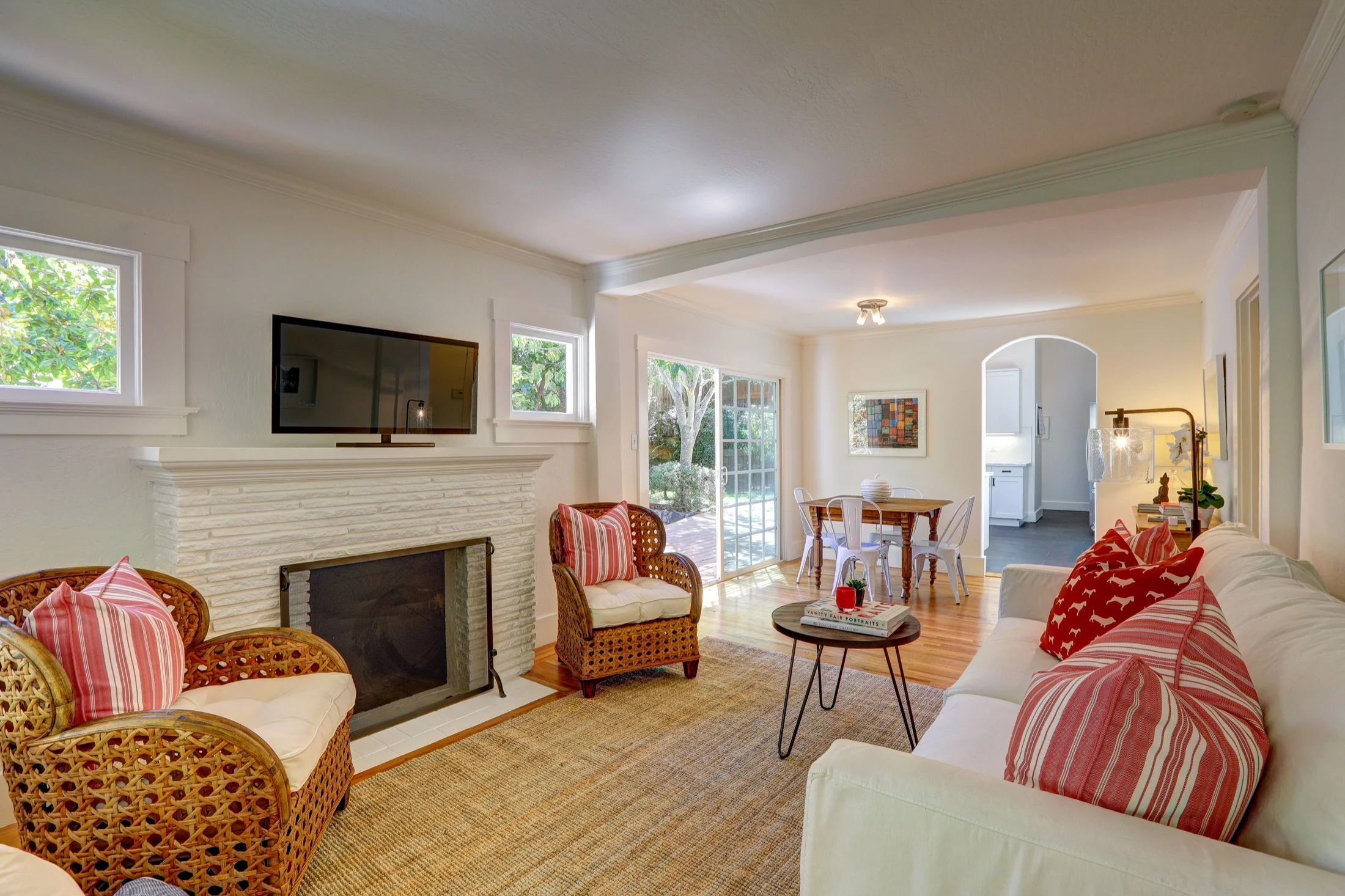 SOLD | 300 Greenfield Ave, San Anselmo $1,114,421