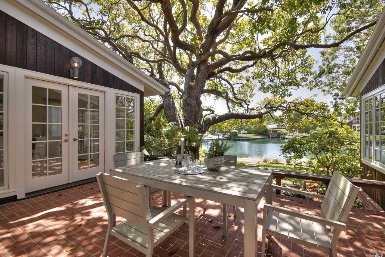 SOLD | 6 Lagoon Road, Belvedere $3,475,000