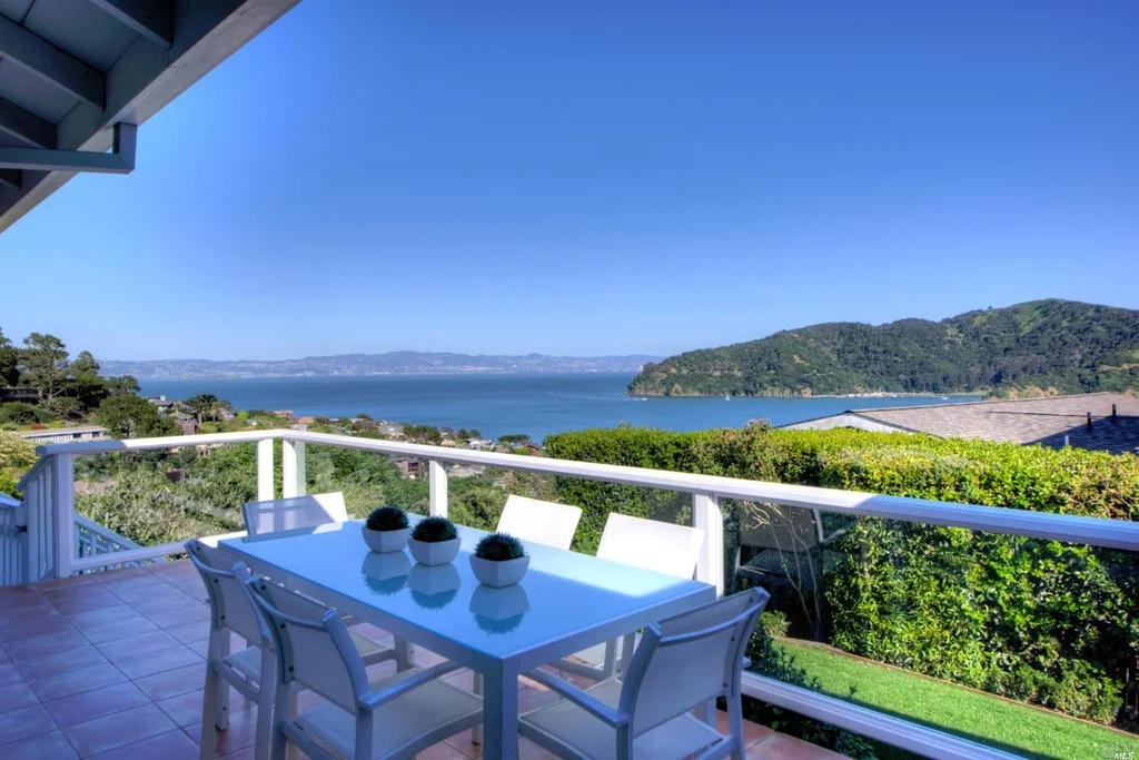 SOLD | 2090 Vistazo Street East, Belvedere $2,600,000