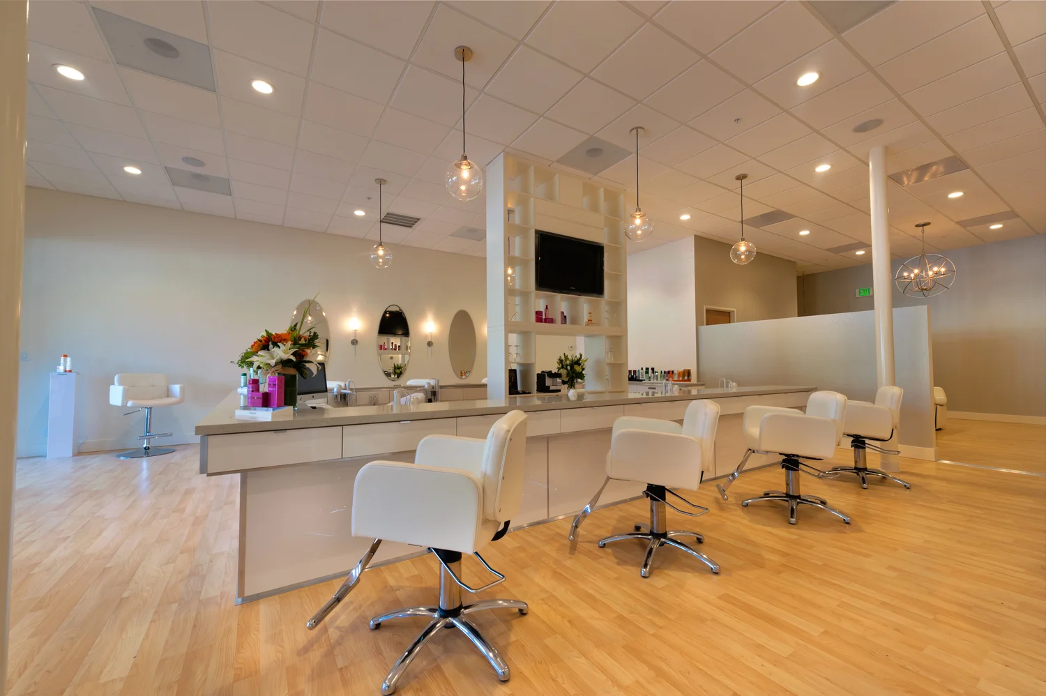THE STYLE BAR