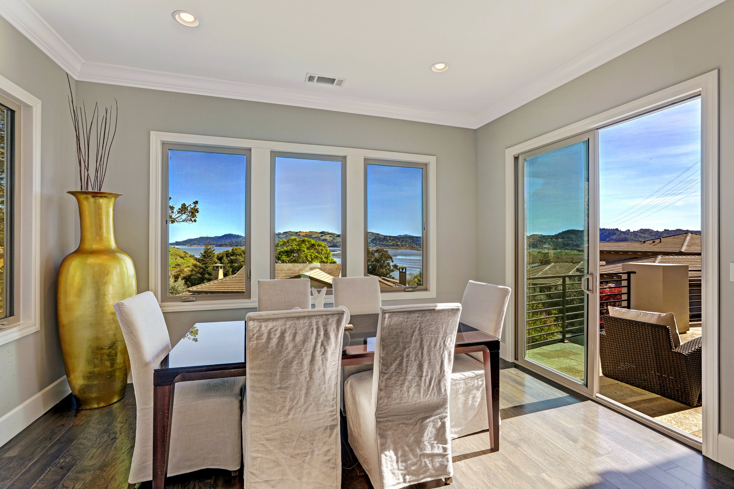 21 Drakes Cove Larkspur Best Realtor 19 MLS - Own Marin Pacific Union - Best Realtor in Marin County.jpg