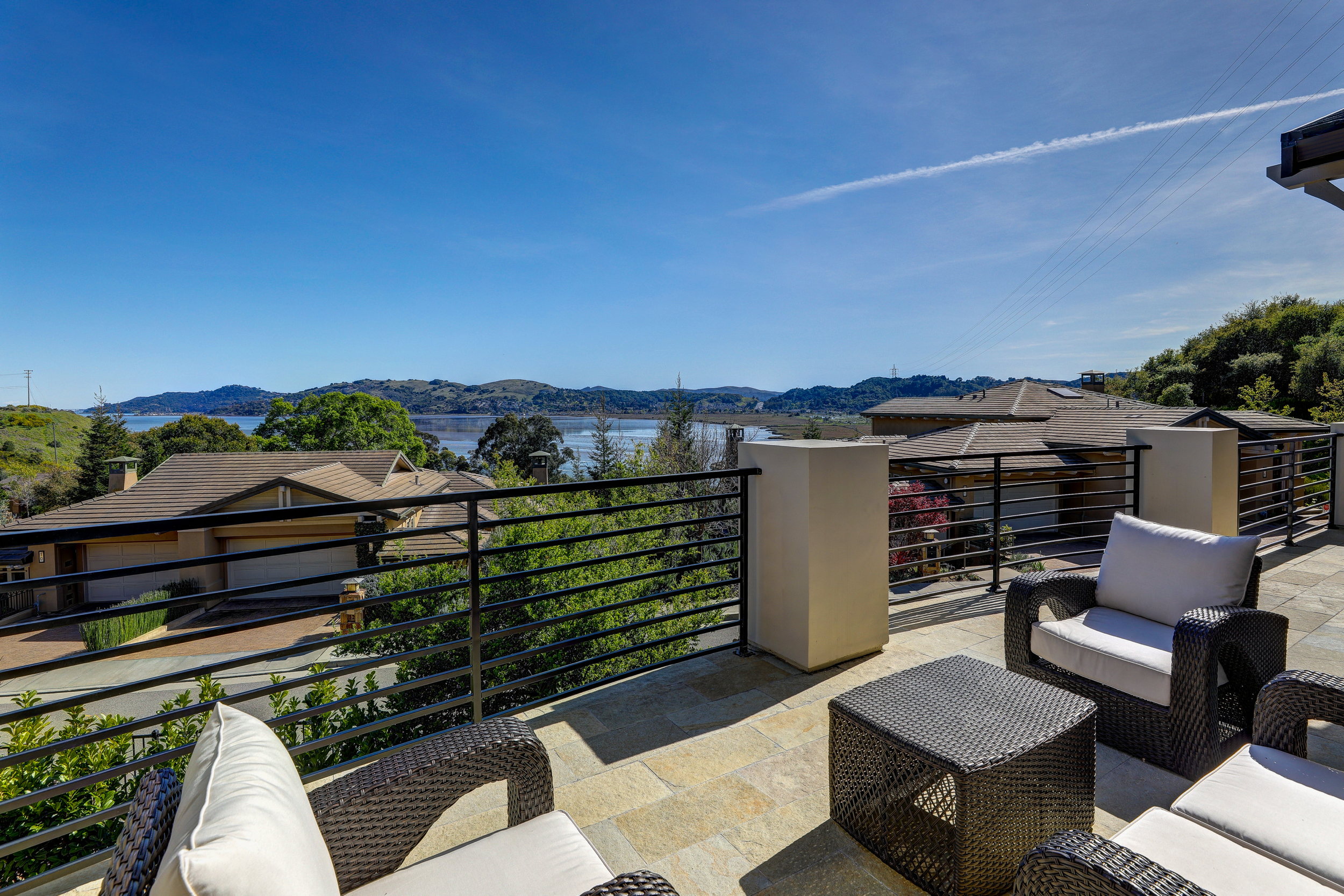 21 Drakes Cove Larkspur Best Realtor 49 MLS - Own Marin Pacific Union - Best Realtor in Marin County.jpg