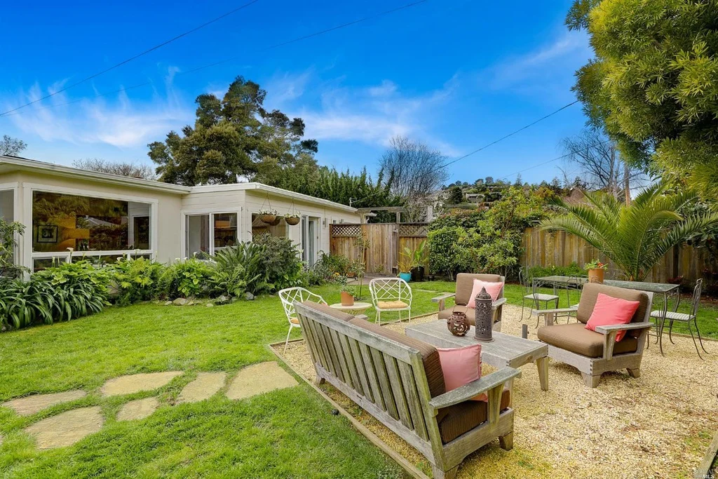 Sold | 20 Strawberry Cir, Mill Valley $1.2M