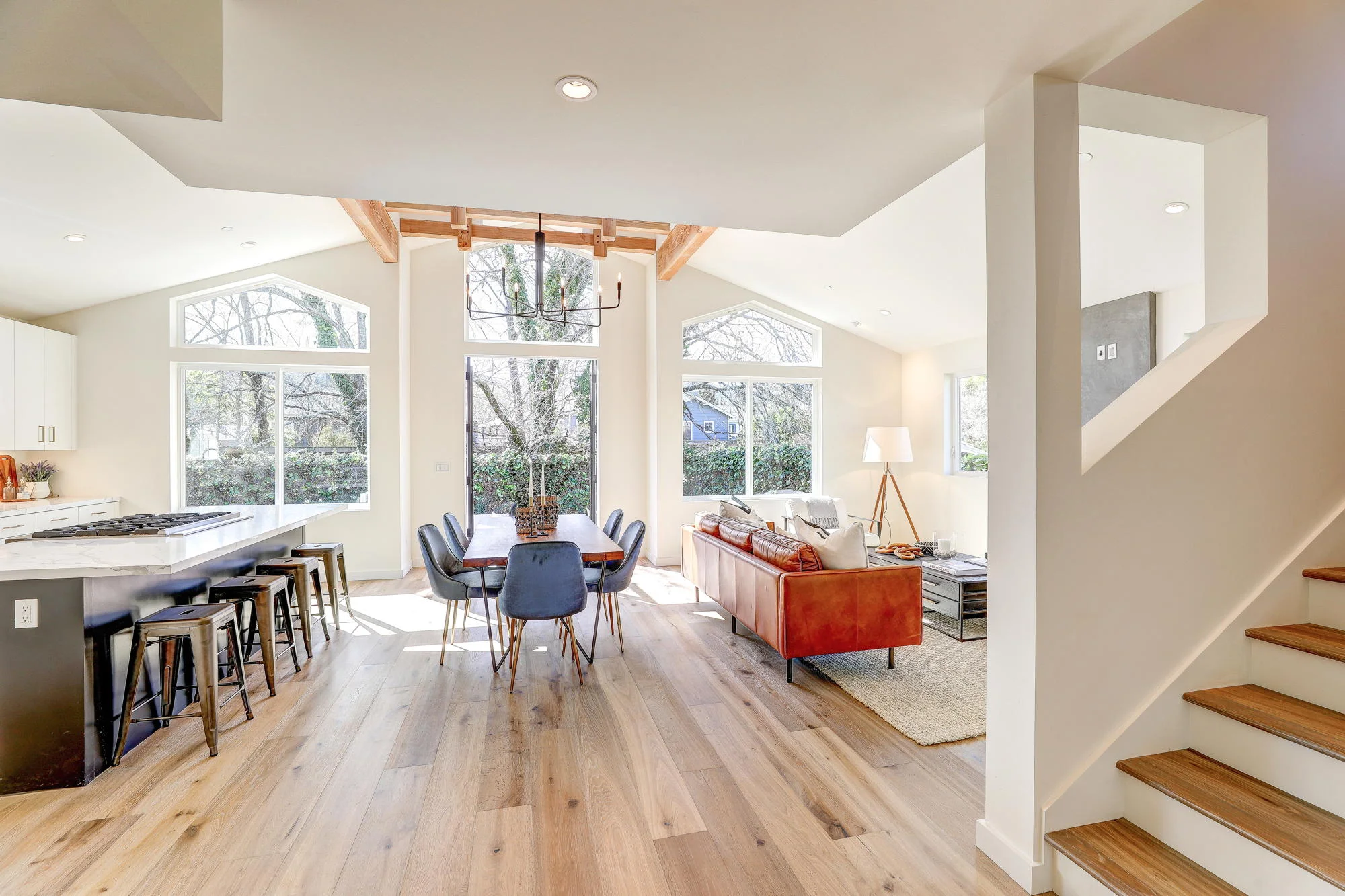 38 Ryan Avenue, Mill Valley - Sycamore Park Homes for sale - 06- Listed by Team Own Marin with Compass Real Estate.jpg