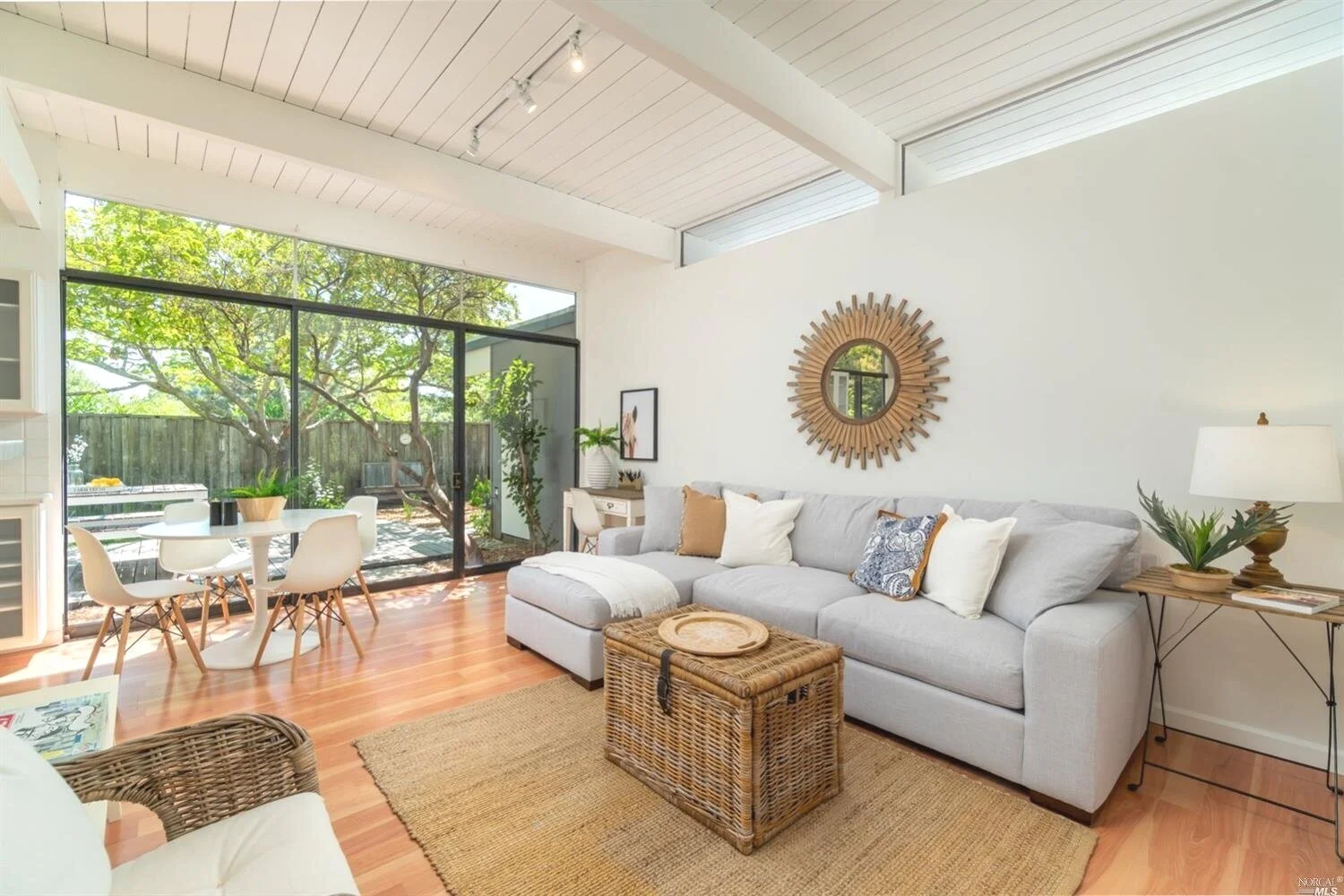 Sold | 564 Cedarberry Lane, San Rafael $1.21M